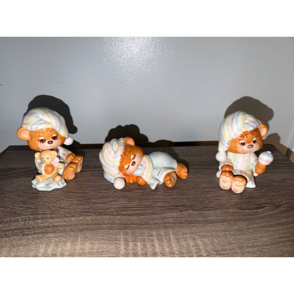 Vintage 1982 Teddy Beddy Bear Enesco Porcelain Figurine Set of 3 Pastel Nursery